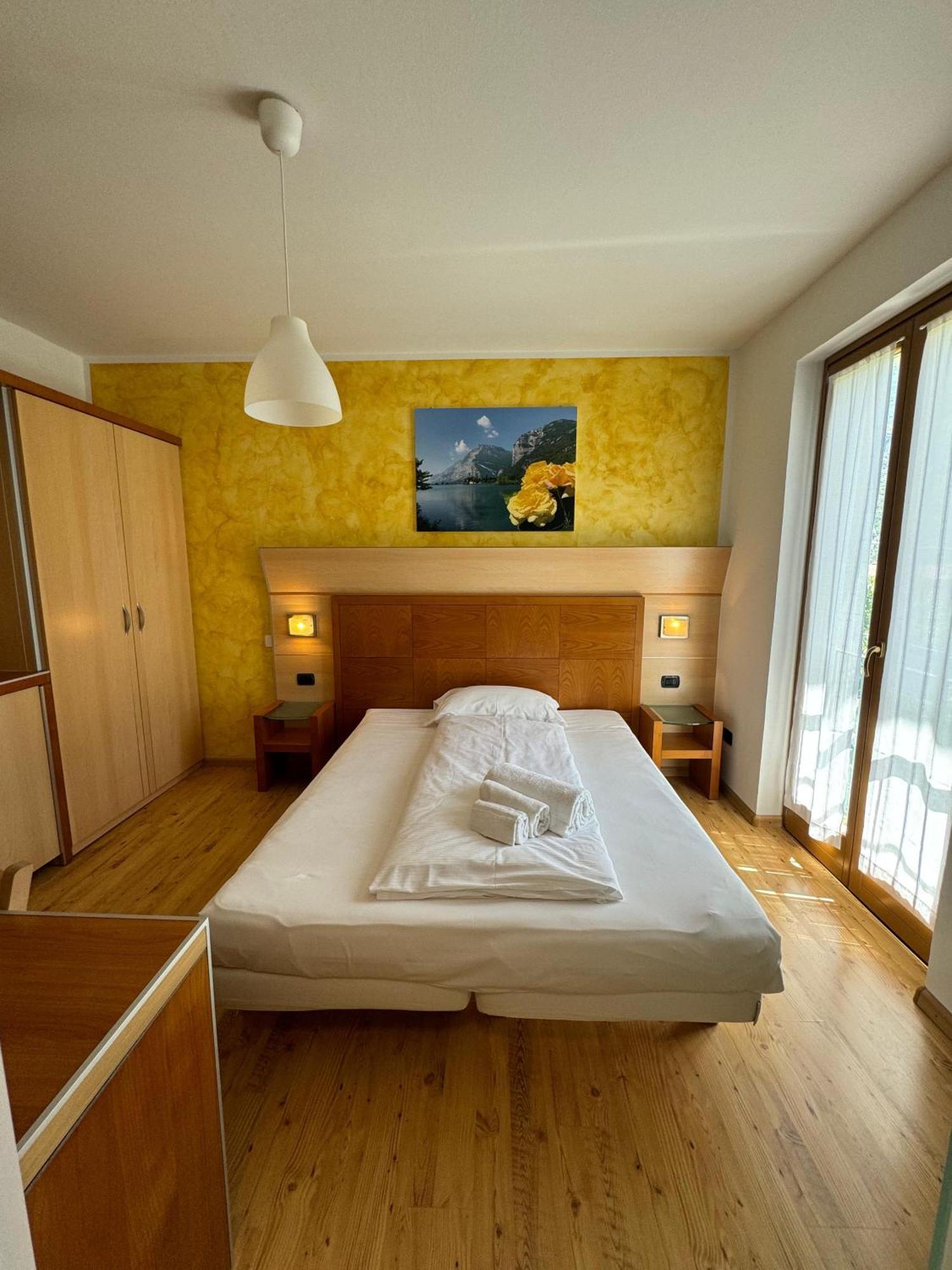 Hotel Garni Delle Rose Ceniga Eksteriør bilde