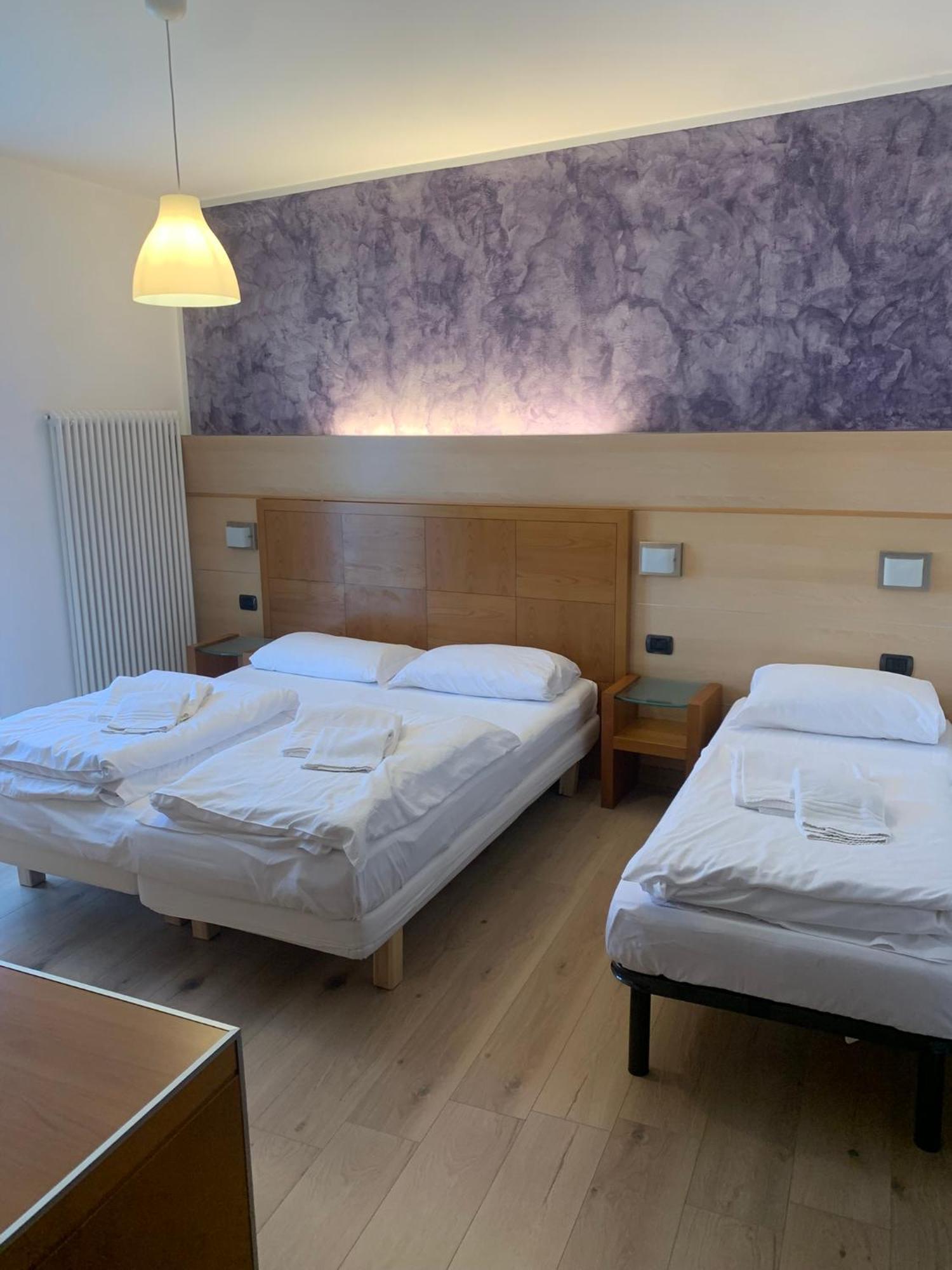 Hotel Garni Delle Rose Ceniga Eksteriør bilde