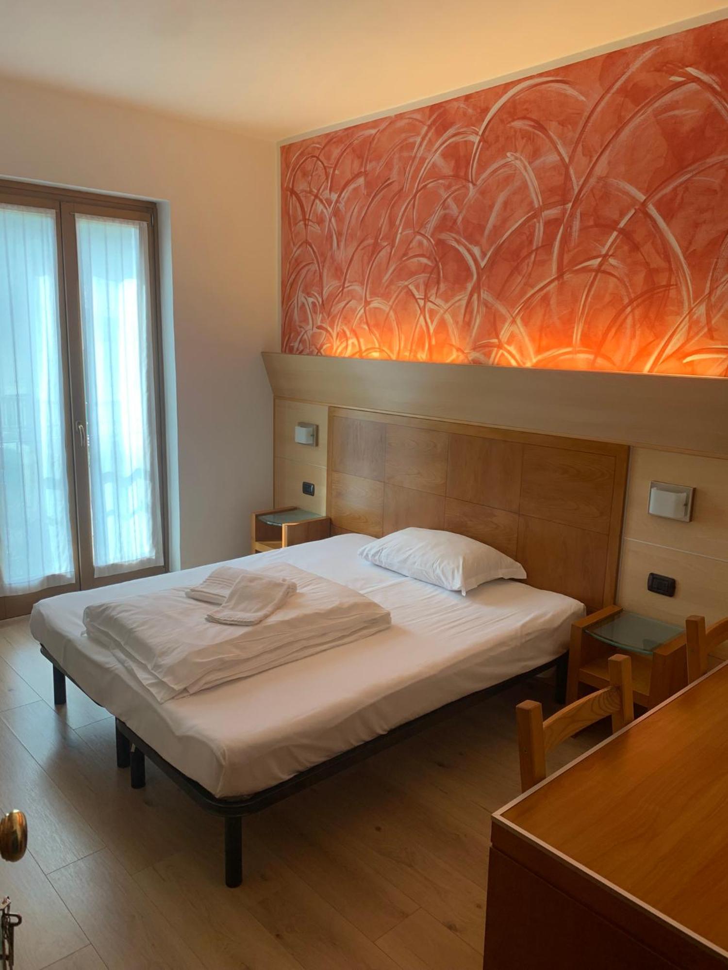 Hotel Garni Delle Rose Ceniga Eksteriør bilde