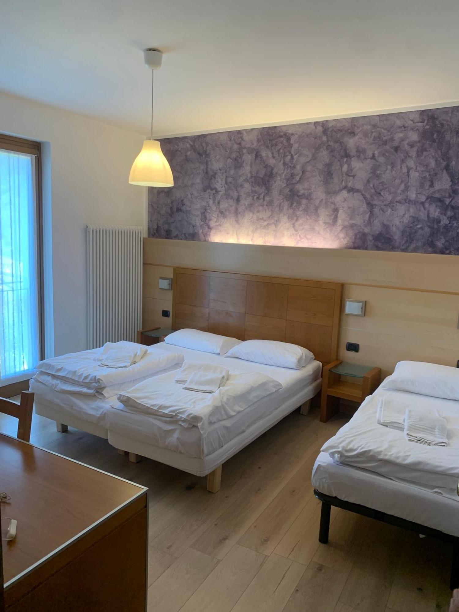 Hotel Garni Delle Rose Ceniga Eksteriør bilde